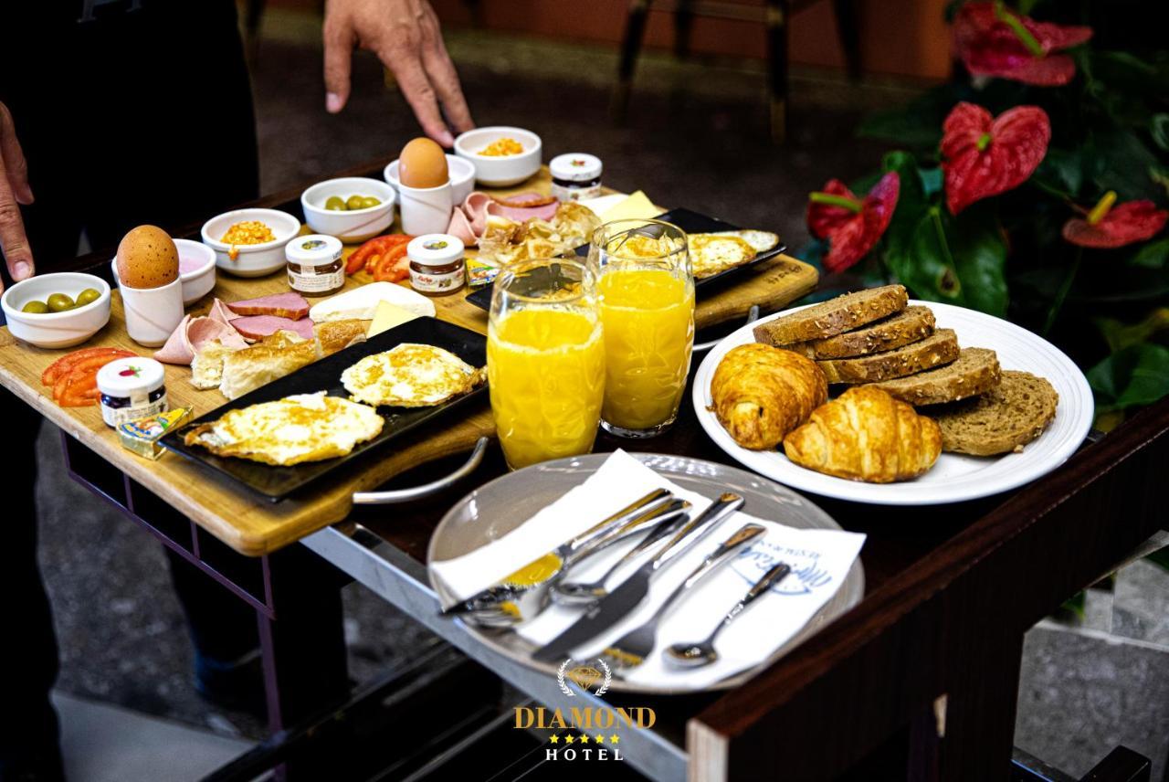 Hotel Diamond Prishtina Laplje Selo Zewnętrze zdjęcie Breakfast at Diamond Hotel