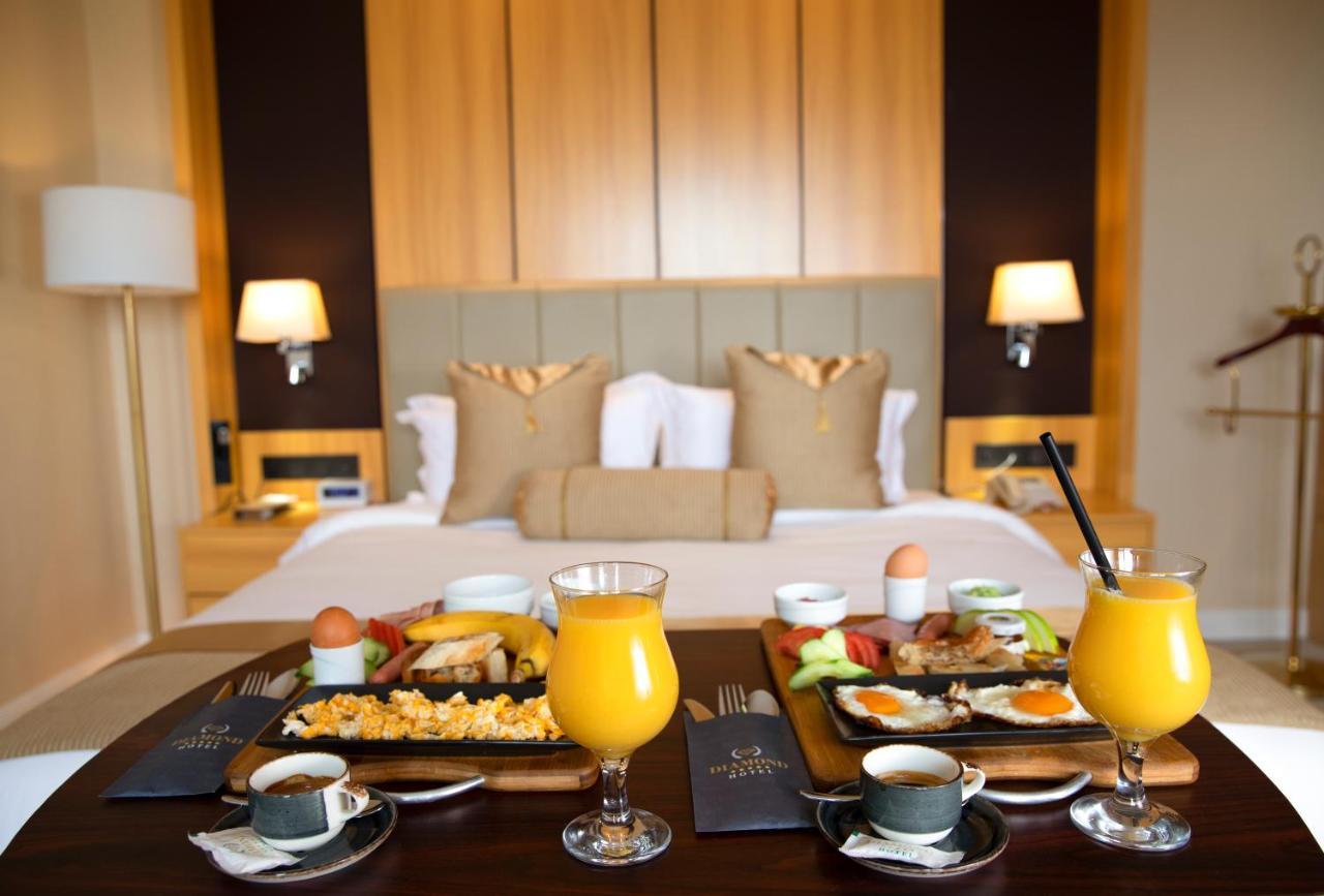 Hotel Diamond Prishtina Laplje Selo Zewnętrze zdjęcie In-room dining at the Taj Mahal Palace, Mumbai, India
