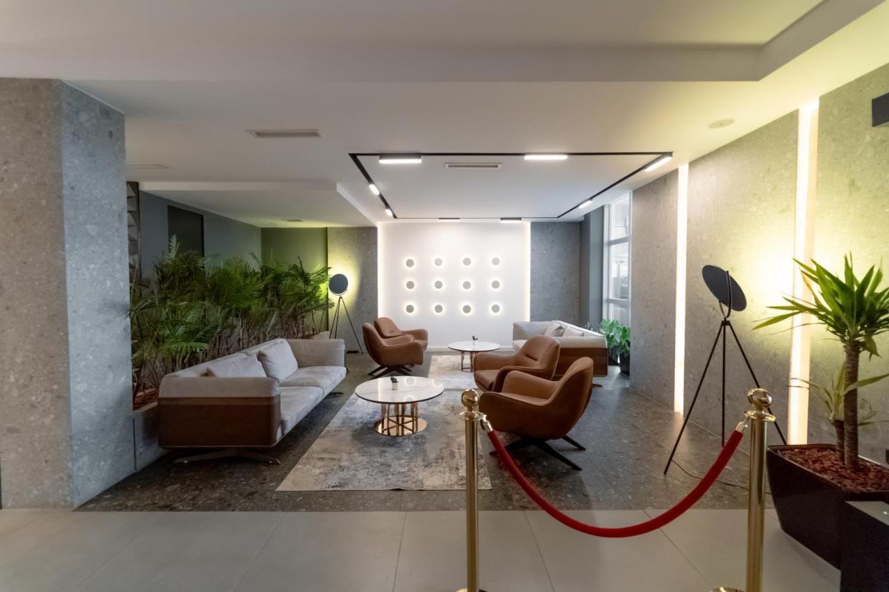 Hotel Diamond Prishtina Laplje Selo Zewnętrze zdjęcie Lobby